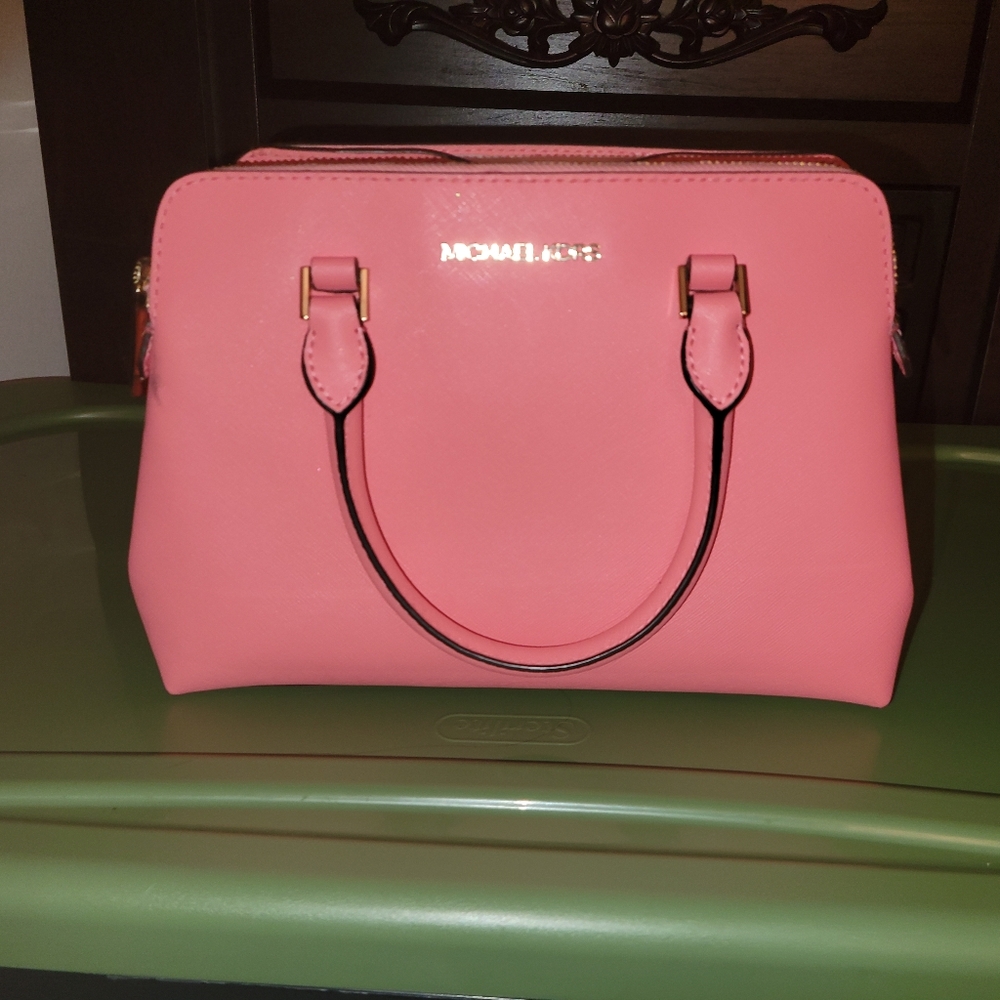 ☆•Michael Khors Bag(Tea Rose)•☆